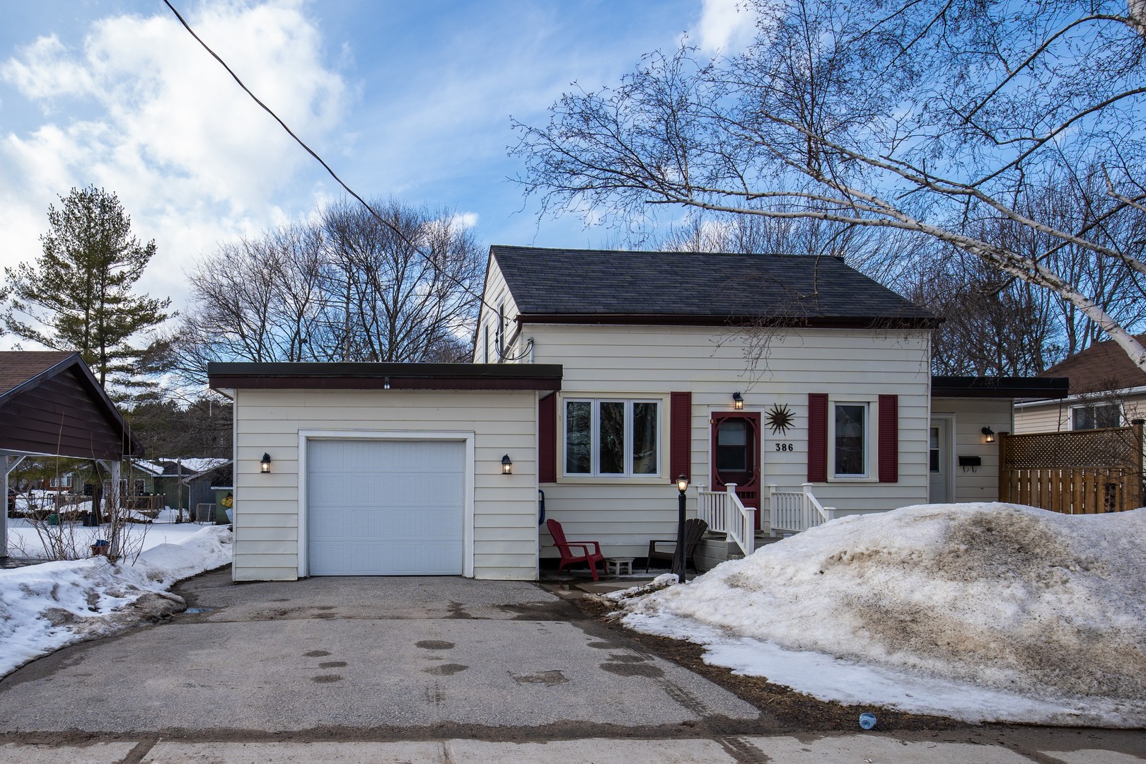 386 Mississaga Street West, Orillia