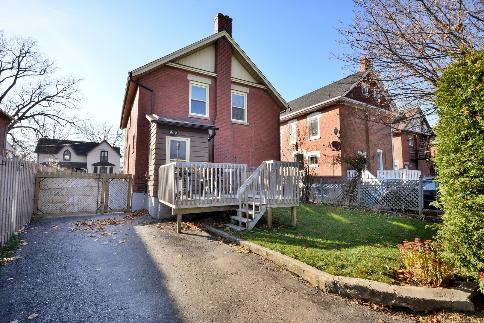 22 Elliott Street, Brampton
