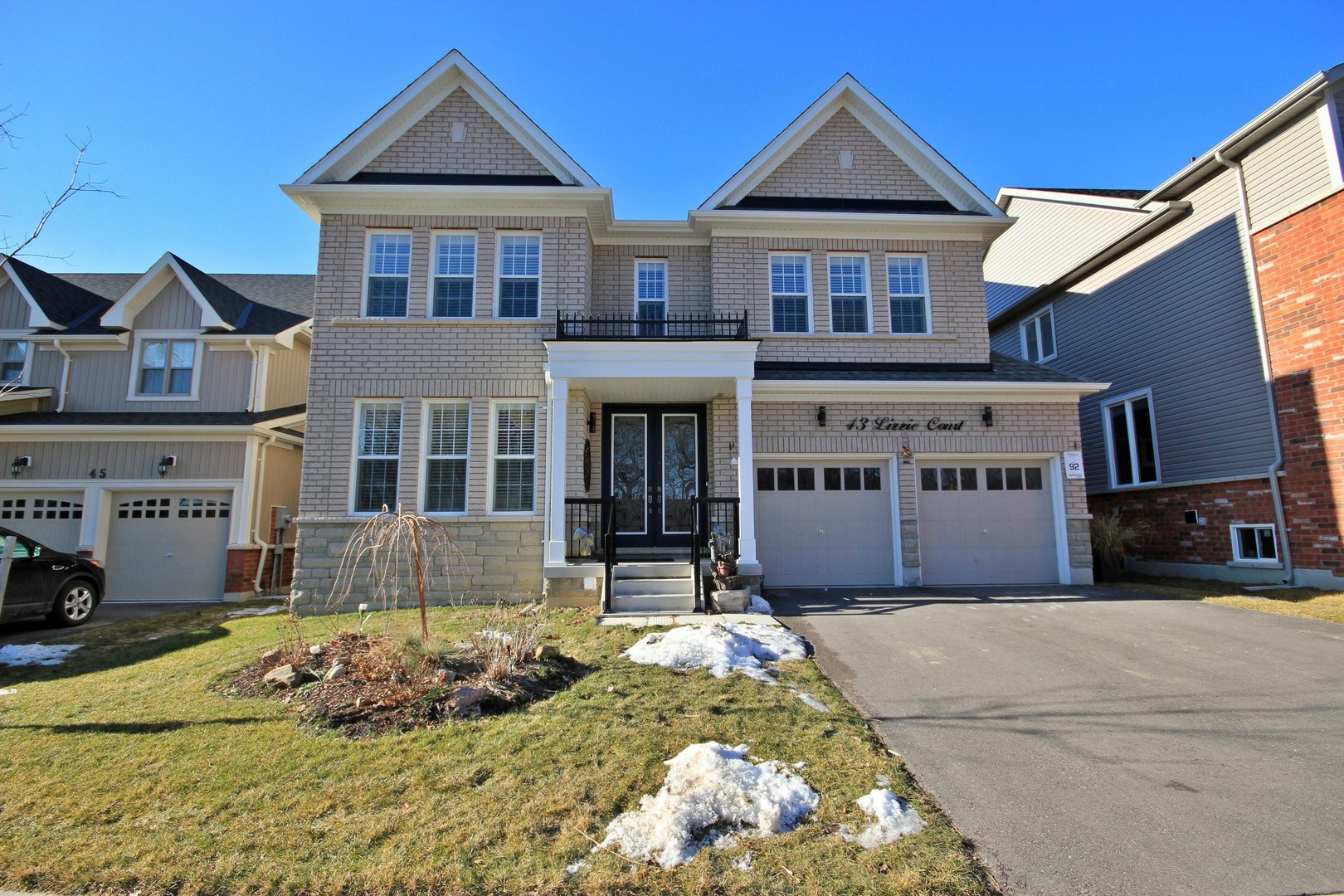 43 Lizzie Court, Caledon East