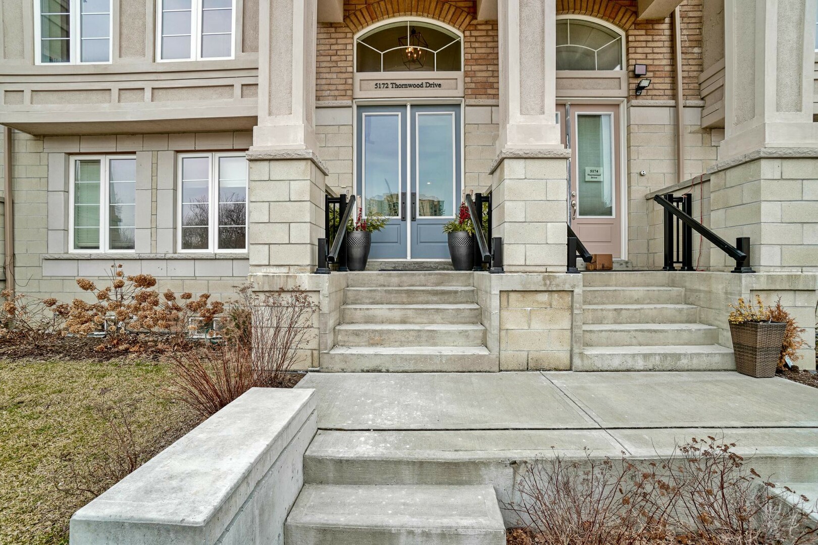 5172 Thornwood Drive, Mississauga