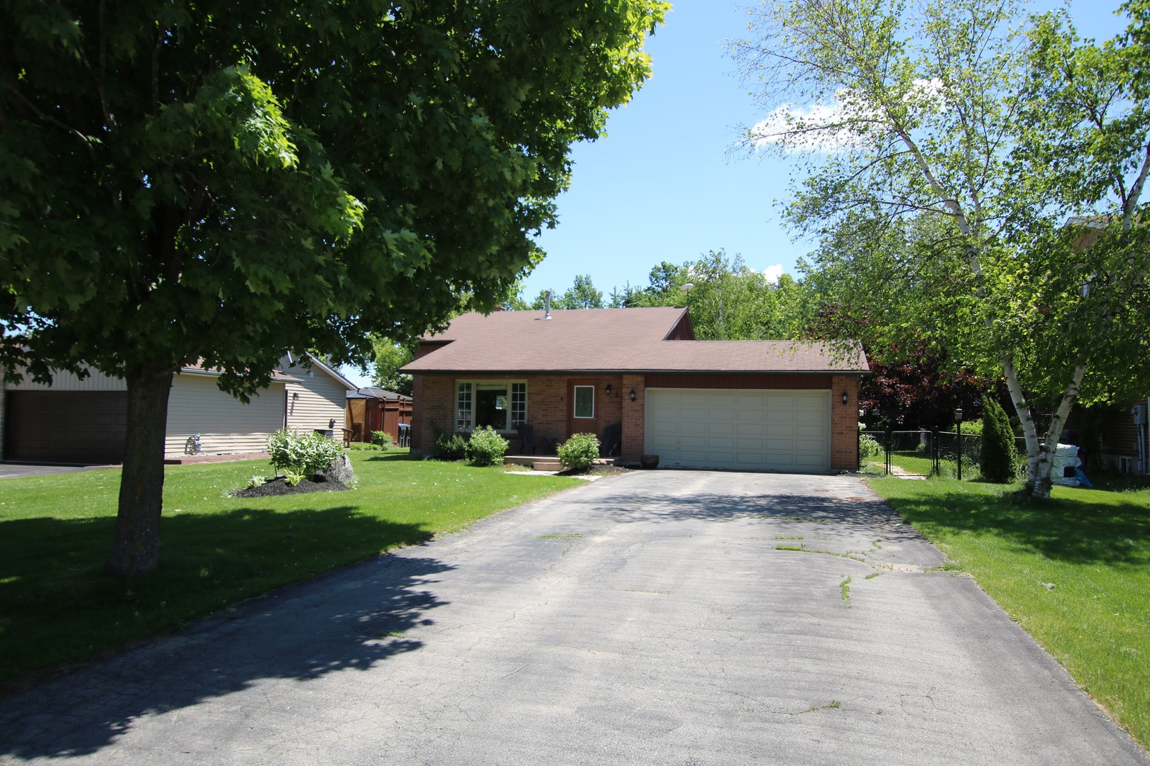 49 McClellan Rd, Alton (Caledon)