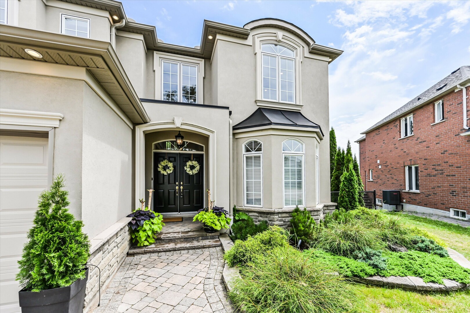 25 Queensborough Court Richmond Hill