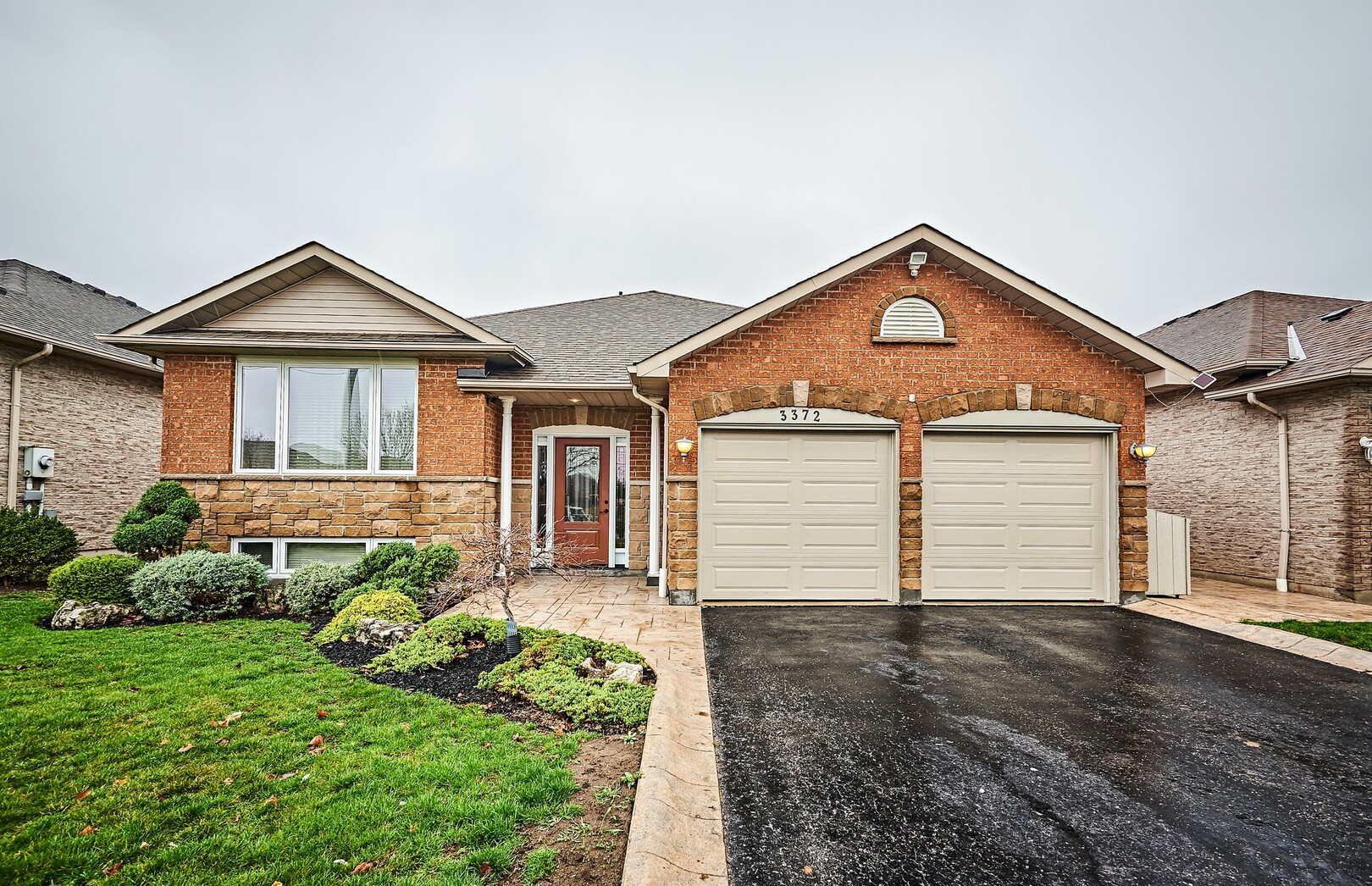 3372 Garrard Road, Whitby