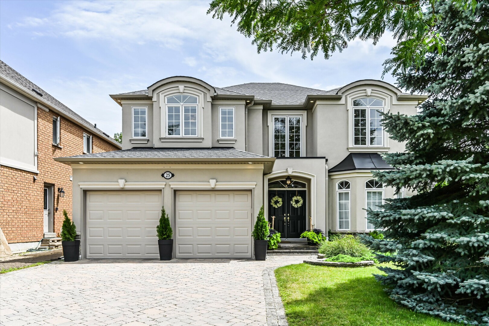 25 Queensborough Court Richmond Hill