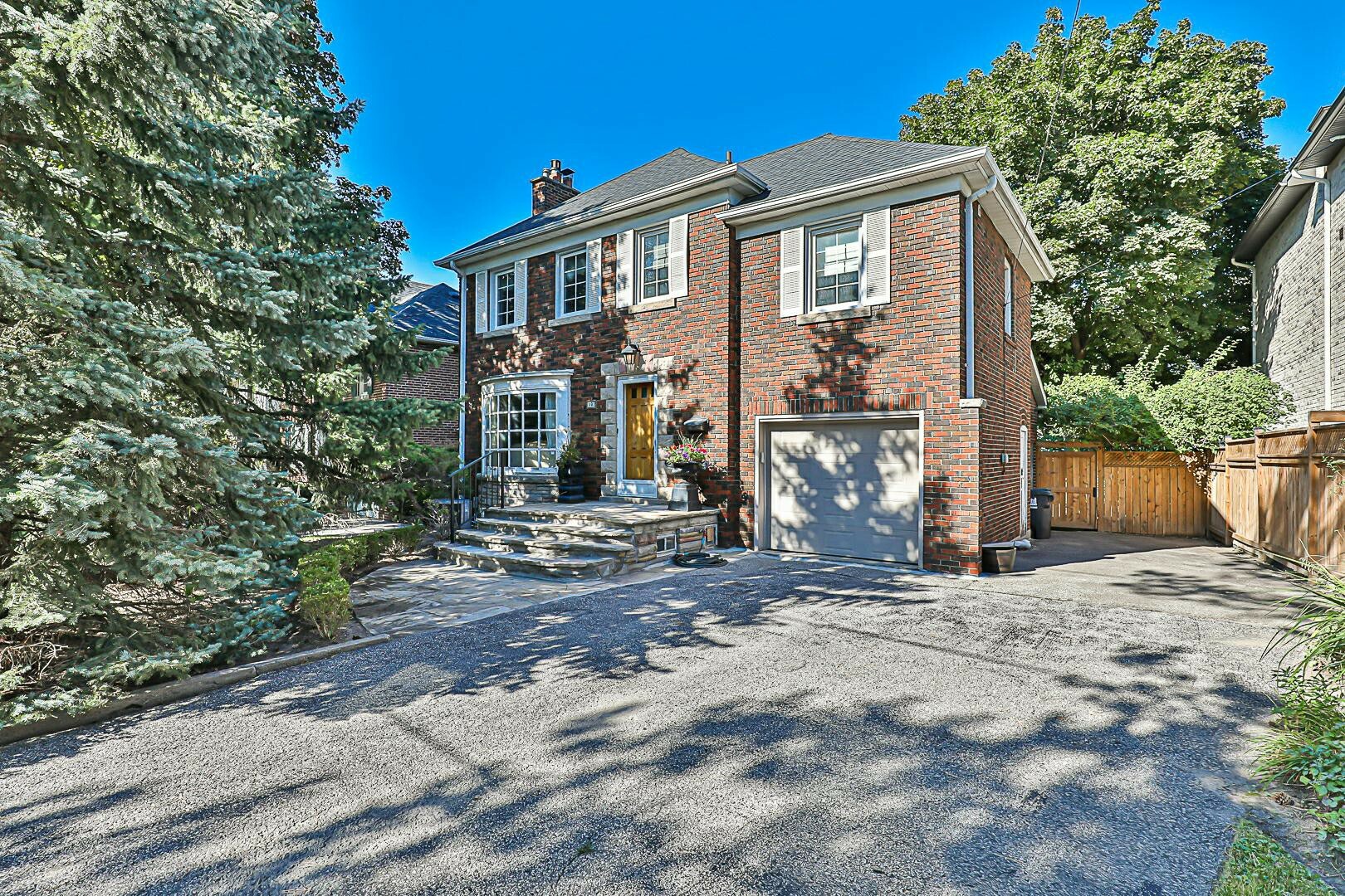 19 Barwick Drive North York